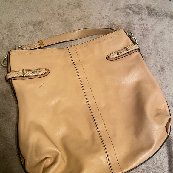 Coach Hobo Leather Large Purse, Tan - Picture 3 of 9